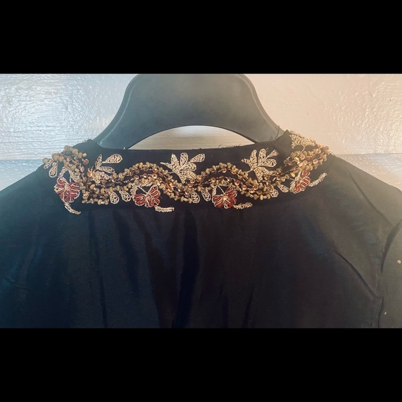 LA LO LA beautiful silk caftan,embroidered, new with tags - Picture 12 of 16